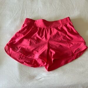 Lululemon Hotty Hot 4.5